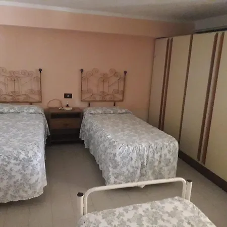 Casa Via Sardegna 펜션