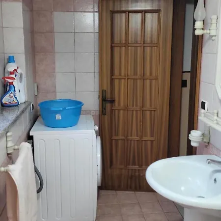 Casa Via Sardegna * Синискола